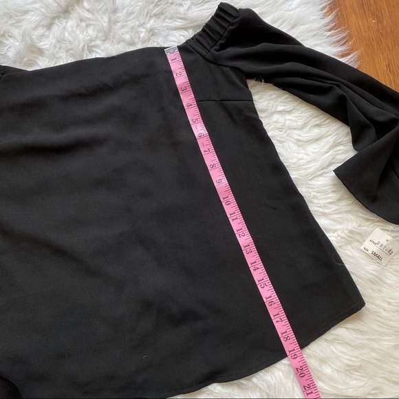 🔥SOLD🔥 Essue Off Shoulder Top Black Size Small - Picture 14 of 16